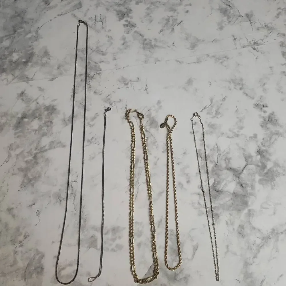 ‎Vintage Necklace Chains Bundle